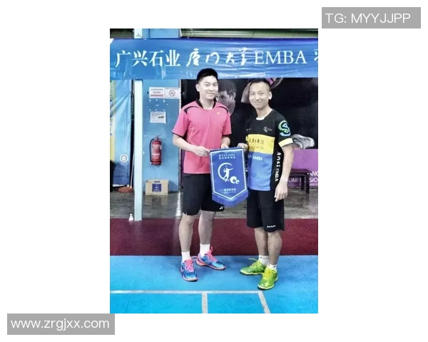 周芳独家分享羽毛球技巧与心得助你提升球技的全面指南